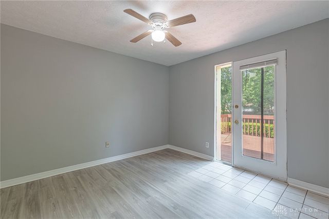 521 Oakview Drive, Dayton, OH 45429
