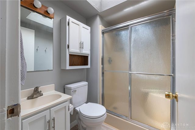521 Oakview Drive, Dayton, OH 45429
