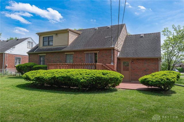 521 Oakview Drive, Dayton, OH 45429