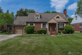521 Oakview Drive, Dayton, OH 45429
