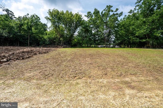 36 ROSALIES WAY, Temple, PA 19560