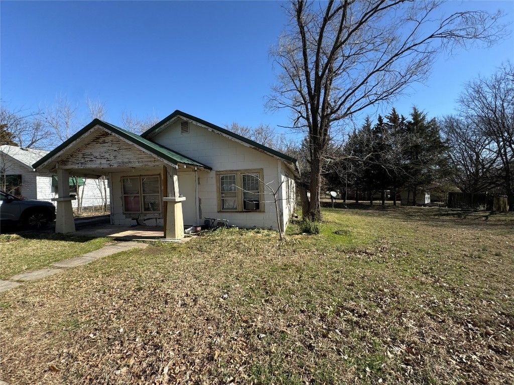 1416 Foster Avenue, Seminole, OK 74868
