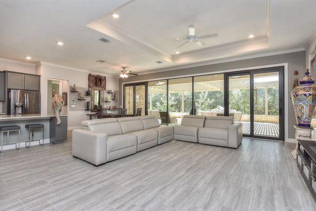 400 Iron Rail LN, Georgetown, TX 78633