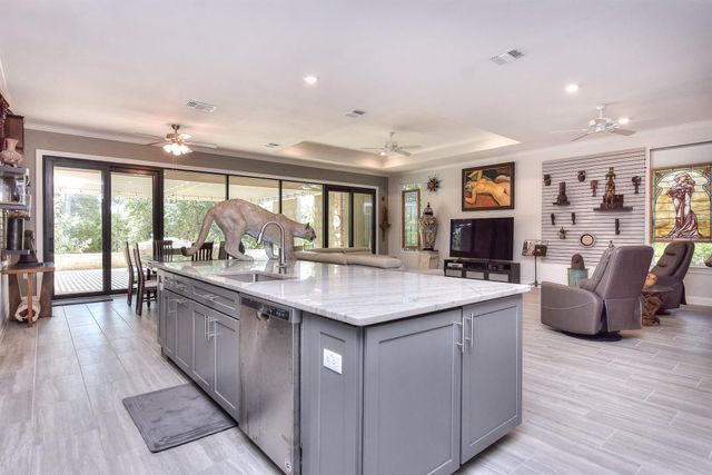 400 Iron Rail LN, Georgetown, TX 78633