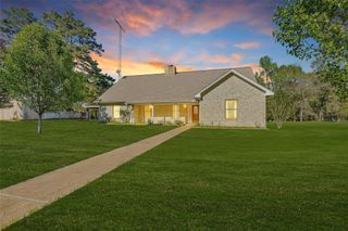 134 Vick Road, New Waverly, TX 77358