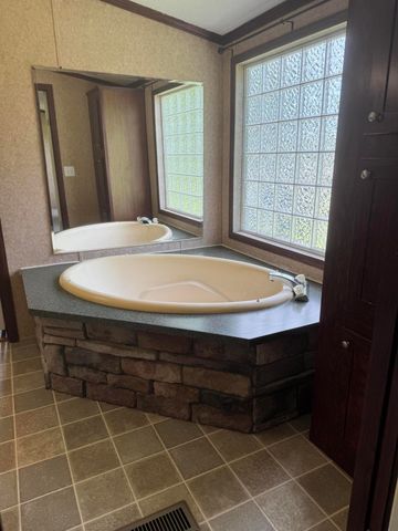 61999 E 264 Lane, Grove, OK 74344