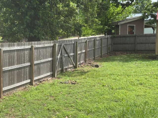 61999 E 264 Lane, Grove, OK 74344