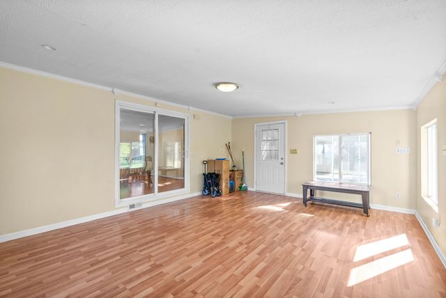 239 Golden Pond Ave, Oak Grove, KY 42262