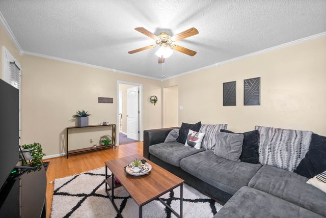239 Golden Pond Ave, Oak Grove, KY 42262