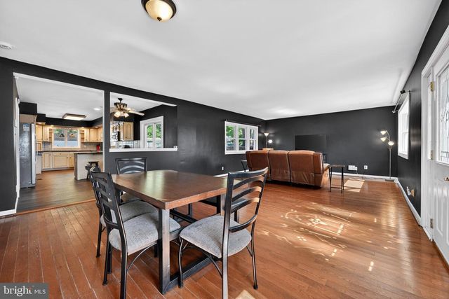 4 HAYES AVE, Berlin, NJ 08009