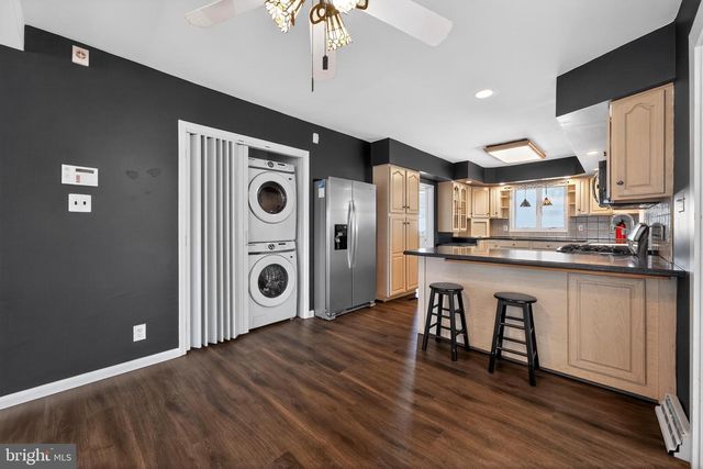 4 HAYES AVE, Berlin, NJ 08009