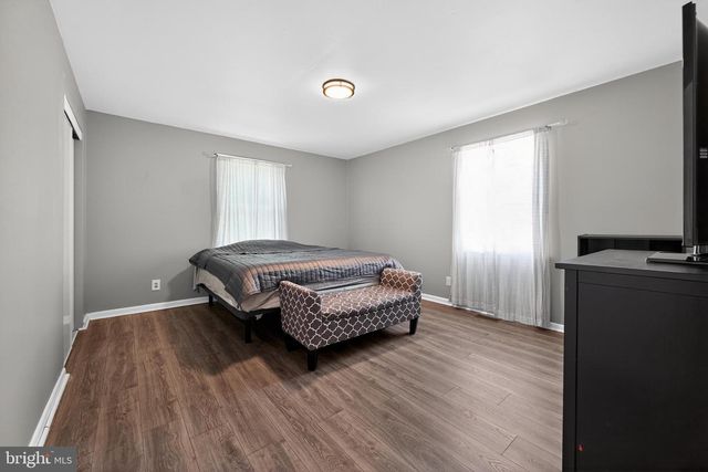 4 HAYES AVE, Berlin, NJ 08009