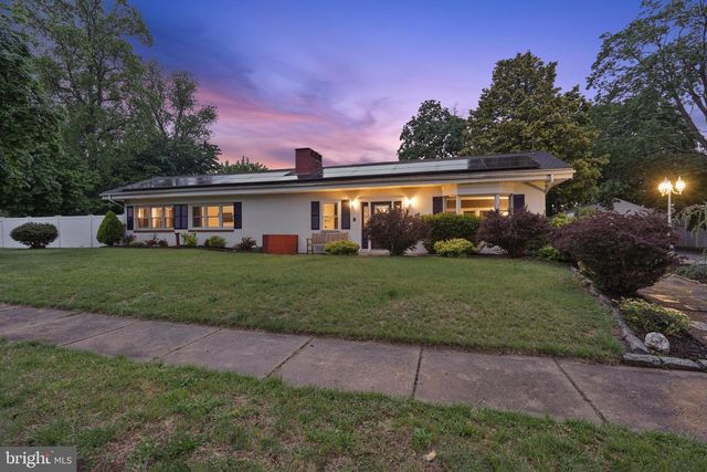 4 HAYES AVE, Berlin, NJ 08009