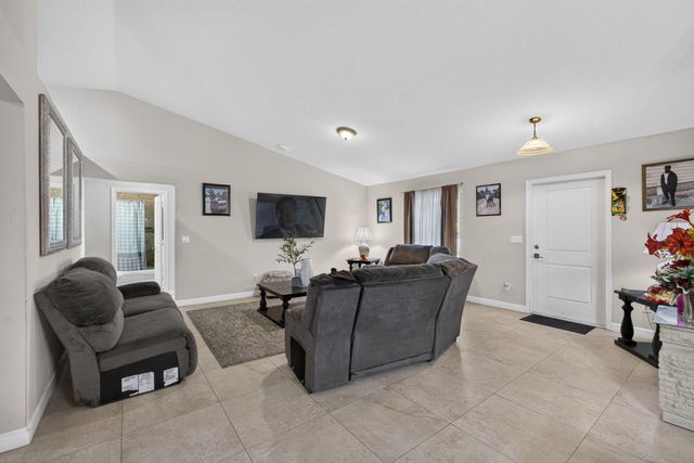1016 CHERYL Road, Haverhill, FL 33417