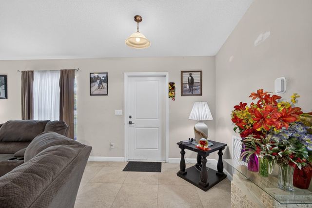 1016 CHERYL Road, Haverhill, FL 33417
