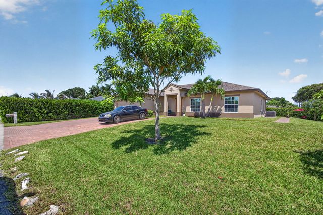 1016 CHERYL Road, Haverhill, FL 33417