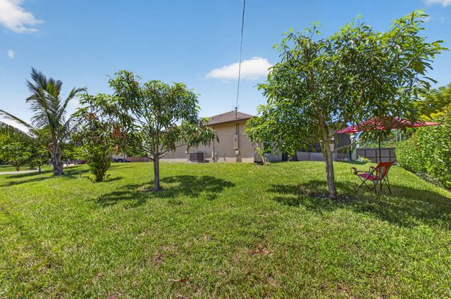1016 CHERYL Road, Haverhill, FL 33417