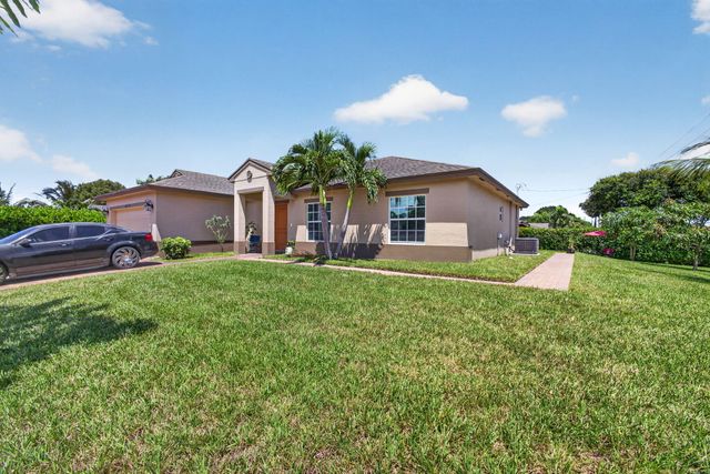 1016 CHERYL Road, Haverhill, FL 33417