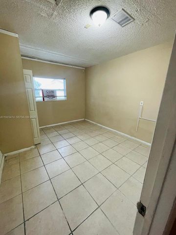 28120 SW 141st Pl 28120, Homestead, FL 33033