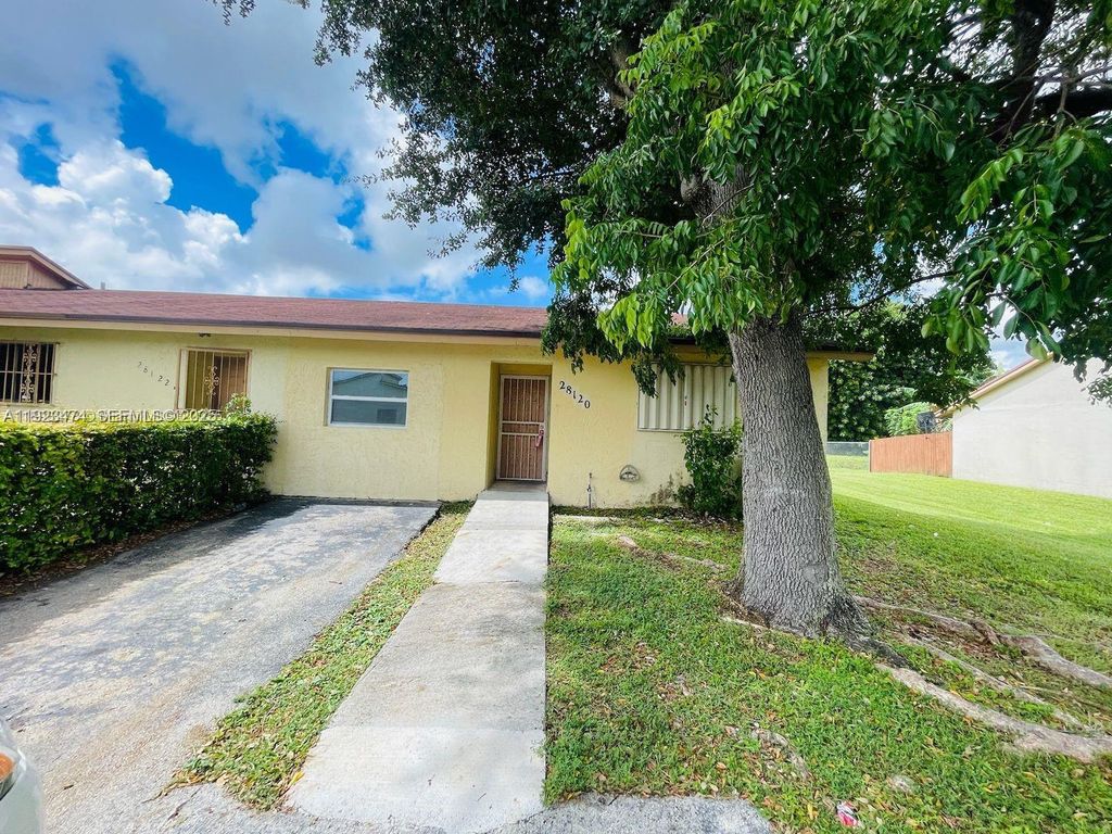 28120 SW 141st Pl 28120, Homestead, FL 33033