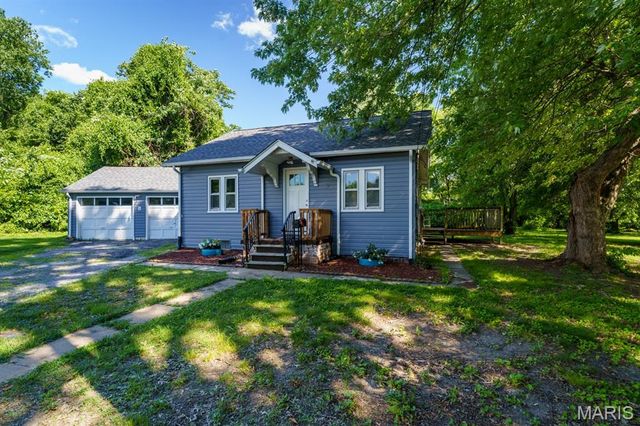 9 Lindauer Place, Belleville, IL 62226