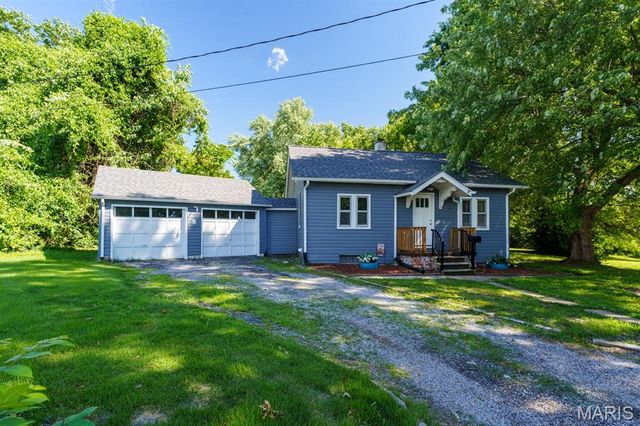 9 Lindauer Place, Belleville, IL 62226