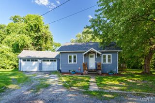 9 Lindauer Place, Belleville, IL 62226