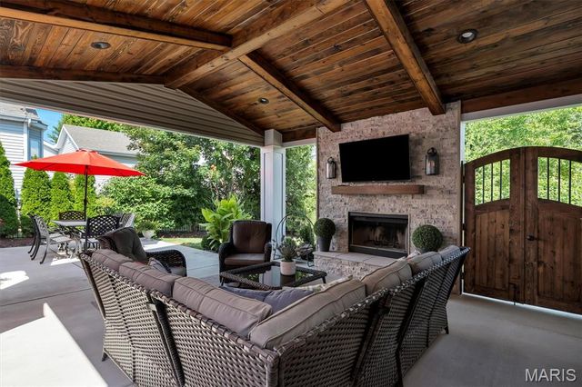 720 Rolling Wind Drive, O'fallon, MO 63368