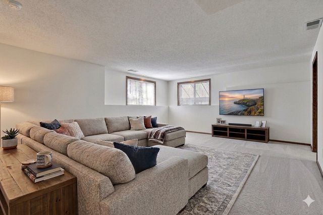 12498 194th Lane NW, Elk River, MN 55330