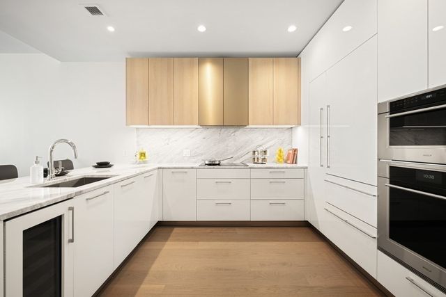 240 Devonshire Street 5503, Boston, MA 02110