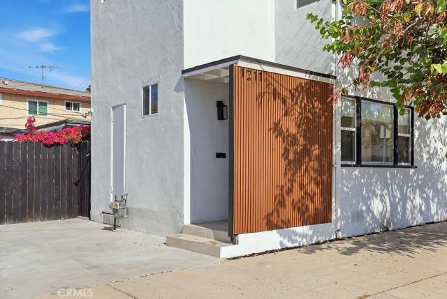 1211 Cole Avenue, Hollywood, CA 90038