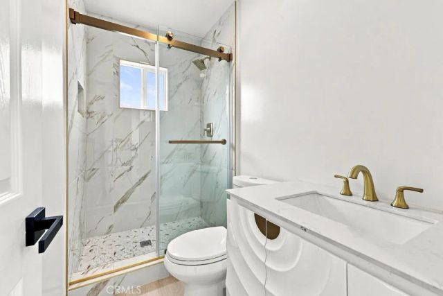 1211 Cole Avenue, Hollywood, CA 90038