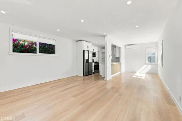 1211 Cole Avenue, Hollywood, CA 90038