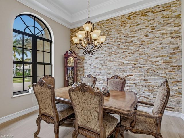 350 Meadowlark CT, Marco Island, FL 34145