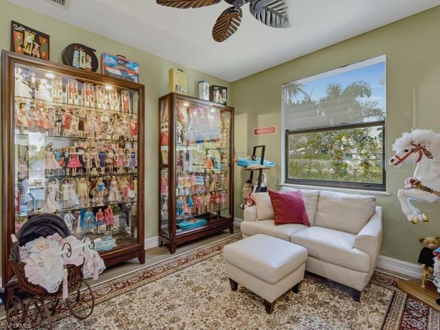 350 Meadowlark CT, Marco Island, FL 34145