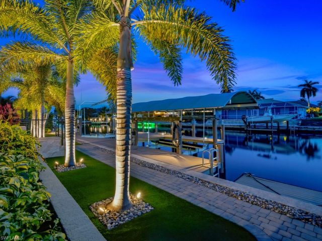 350 Meadowlark CT, Marco Island, FL 34145