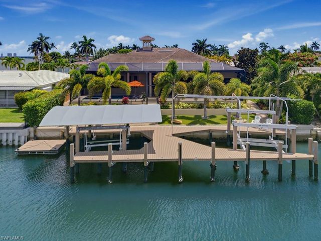 350 Meadowlark CT, Marco Island, FL 34145