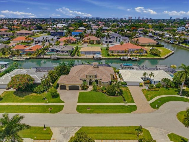 350 Meadowlark CT, Marco Island, FL 34145