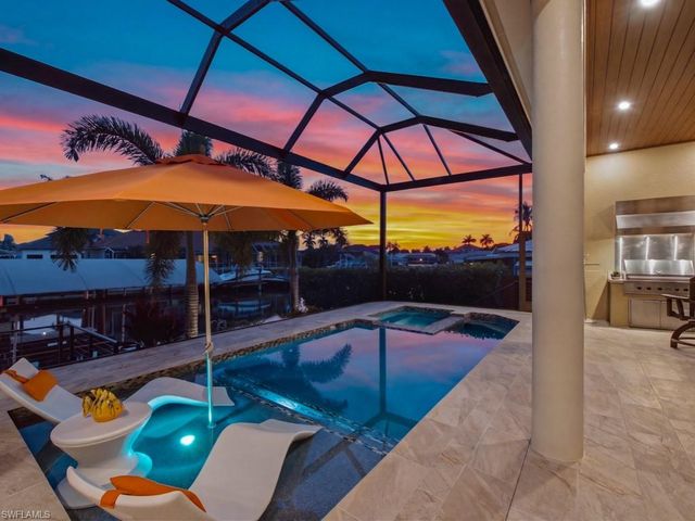 350 Meadowlark CT, Marco Island, FL 34145