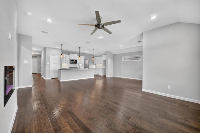 10645 Enchanted Rock Way, Fort Worth, TX 76126