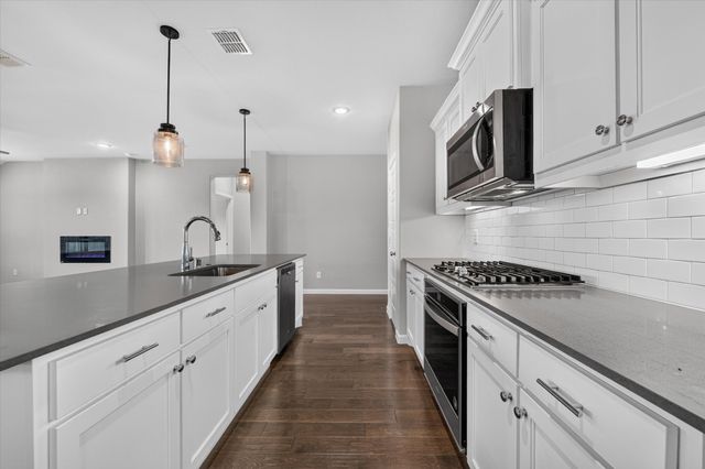 10645 Enchanted Rock Way, Fort Worth, TX 76126