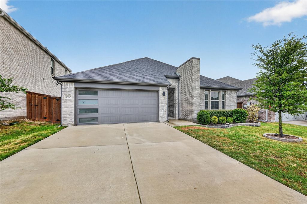 10645 Enchanted Rock Way, Fort Worth, TX 76126 — photo 2