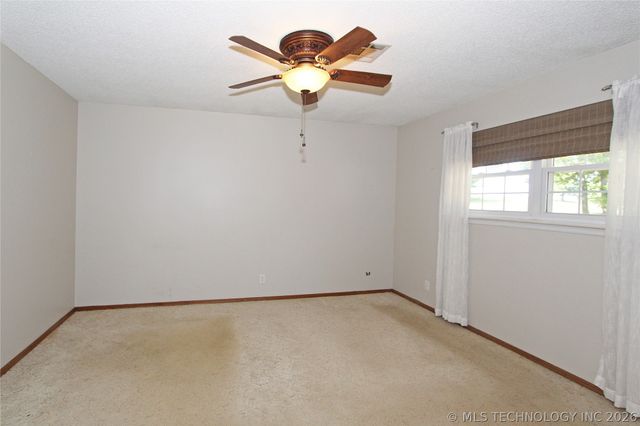 10261 N 3990 Road, Dewey, OK 74029