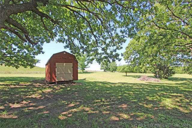 10261 N 3990 Road, Dewey, OK 74029