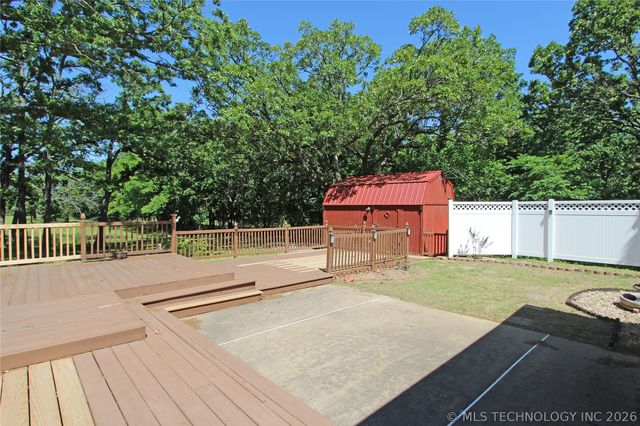 10261 N 3990 Road, Dewey, OK 74029