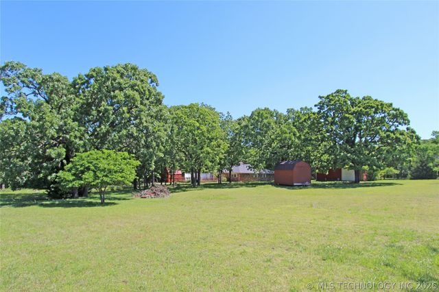 10261 N 3990 Road, Dewey, OK 74029
