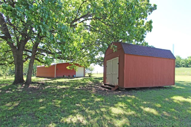 10261 N 3990 Road, Dewey, OK 74029