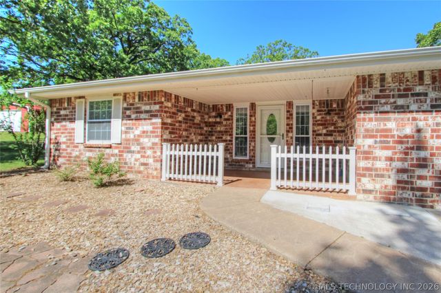 10261 N 3990 Road, Dewey, OK 74029