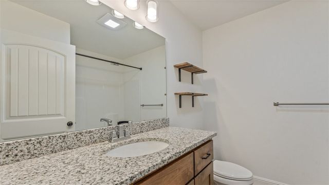 5903 NW Hoover Street, Bentonville, AR 72713