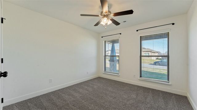 5903 NW Hoover Street, Bentonville, AR 72713